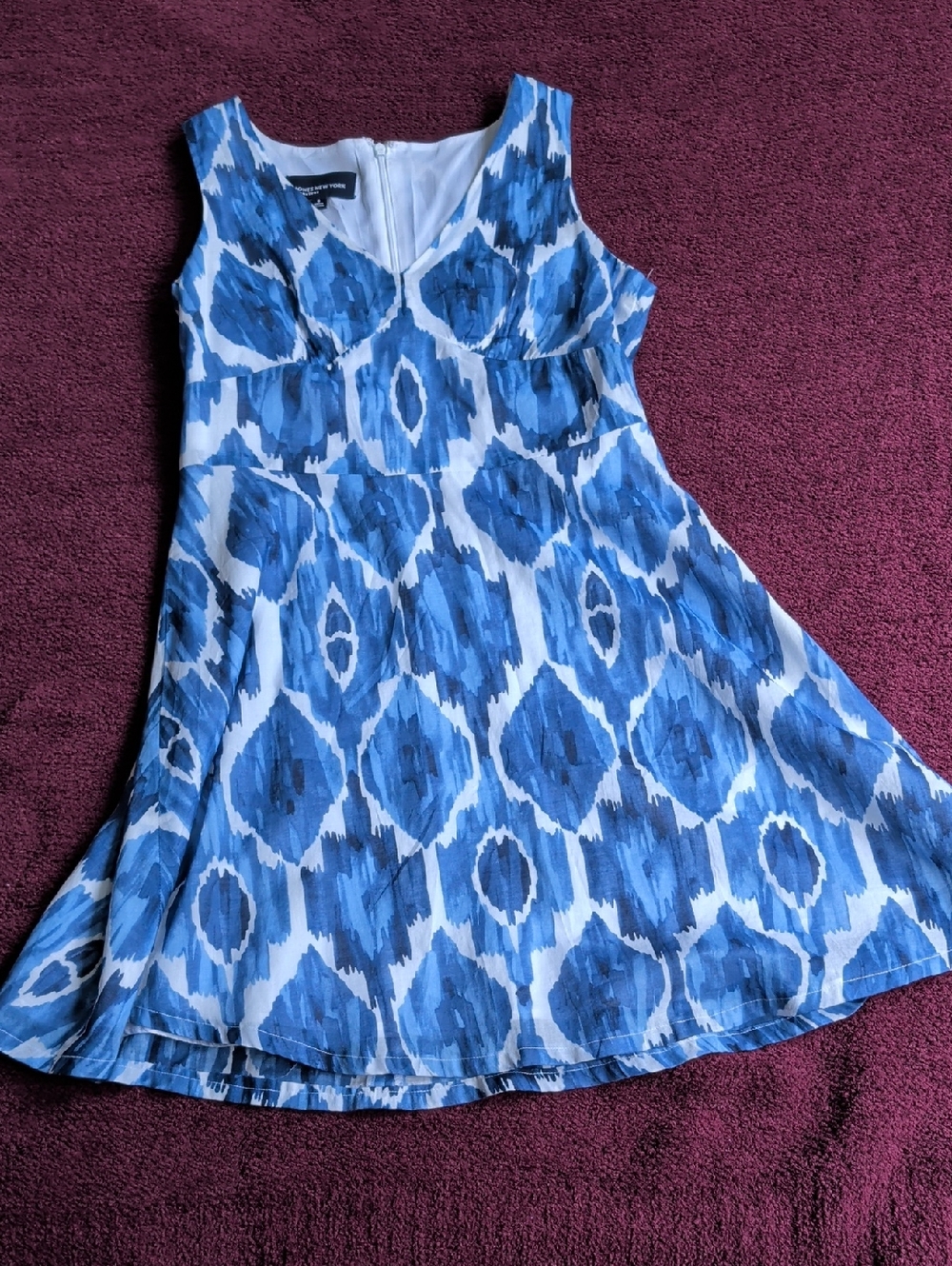 Jones New York Signature Blue and White Printed Dress